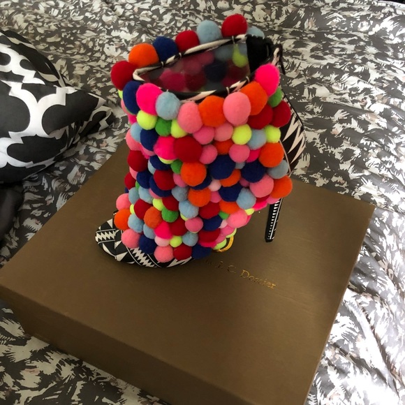 Multi colored Pom Pom shoes - Picture 2 of 4